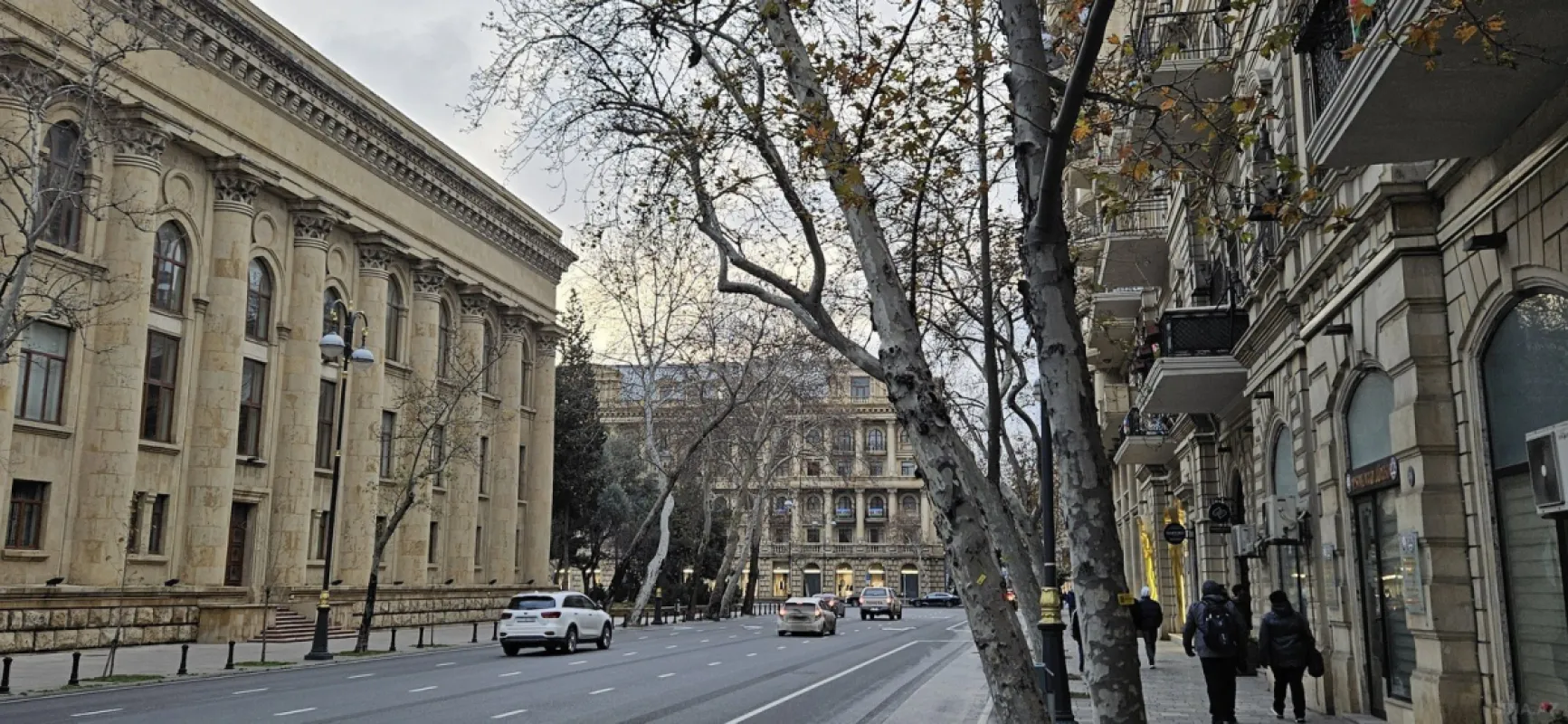 Satılır 3 otaqlı mənzil 100 m²