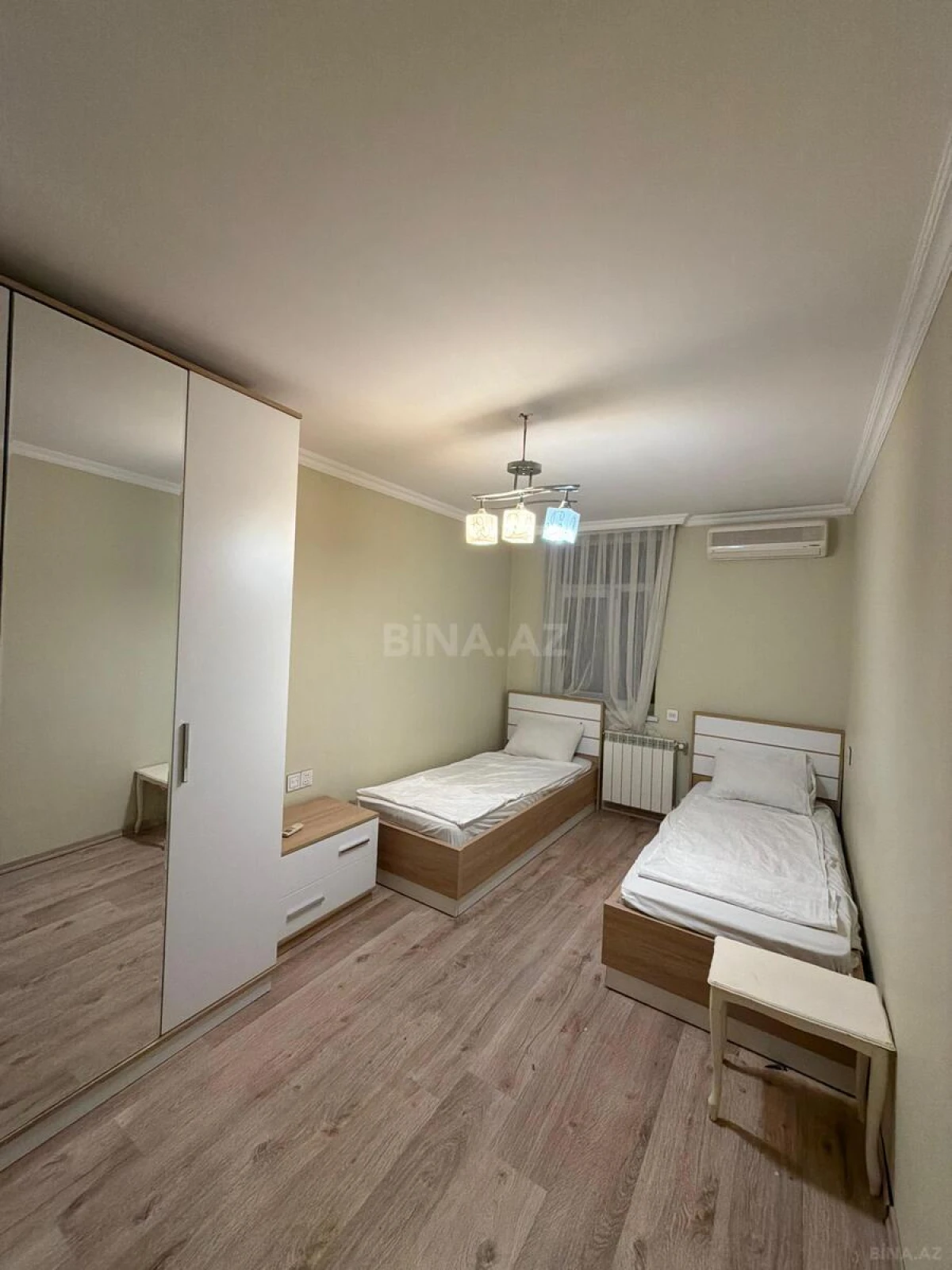 Satılır 3 otaqlı mənzil 100 m²