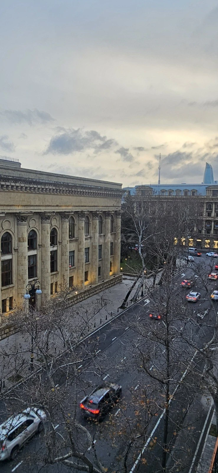 Satılır 3 otaqlı mənzil 100 m²