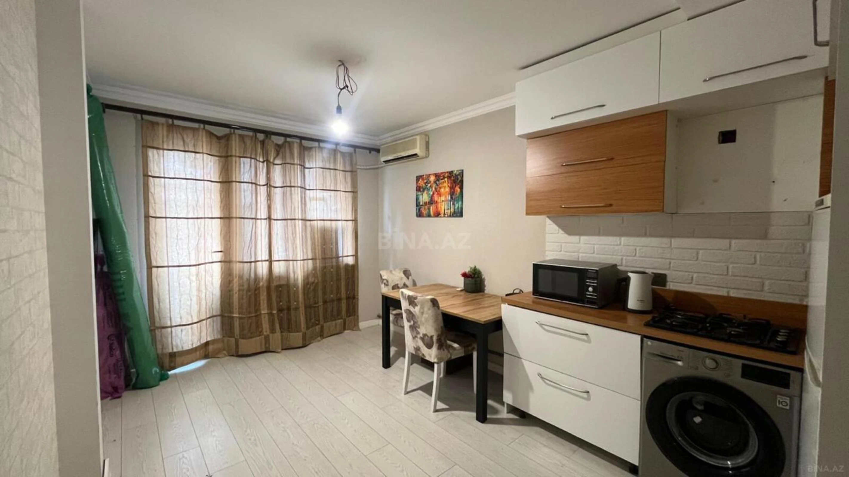 Satılır 3 otaqlı mənzil 63 m²