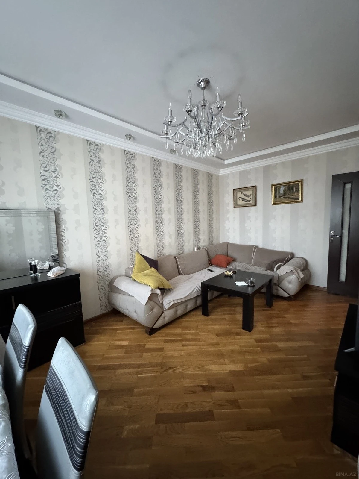 Satılır 3 otaqlı mənzil 84 m²