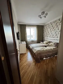 Satılır 3 otaqlı mənzil 84 m²