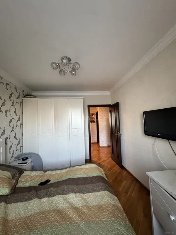 Satılır 3 otaqlı mənzil 84 m²