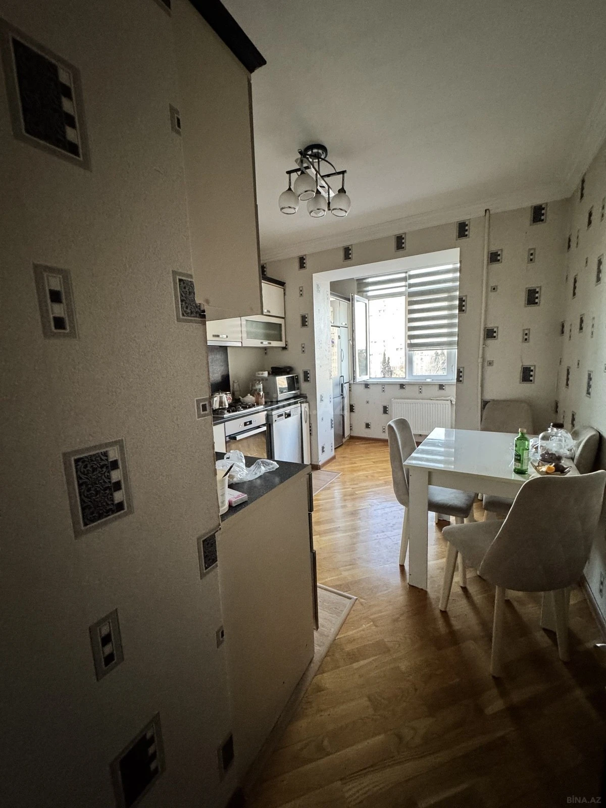 Satılır 3 otaqlı mənzil 84 m²