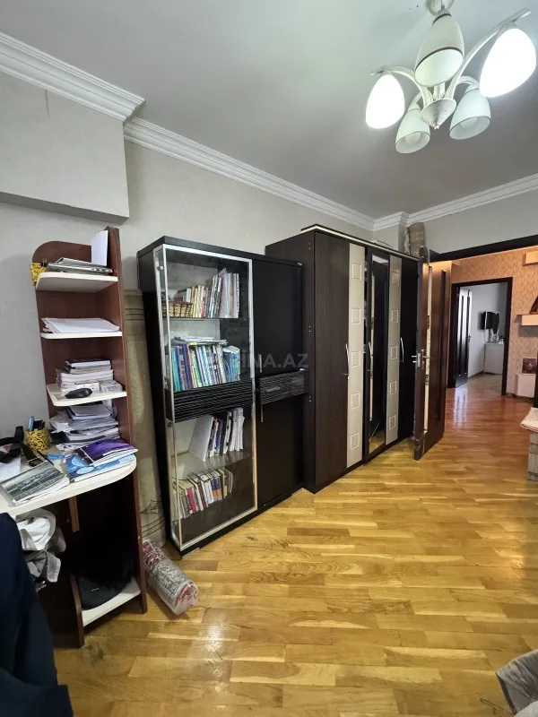 Satılır 3 otaqlı mənzil 84 m²