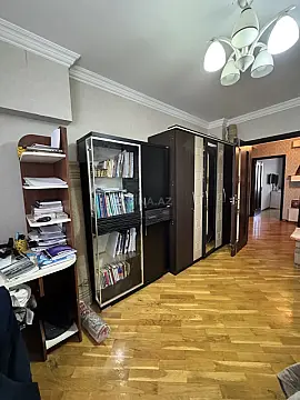 Satılır 3 otaqlı mənzil 84 m²