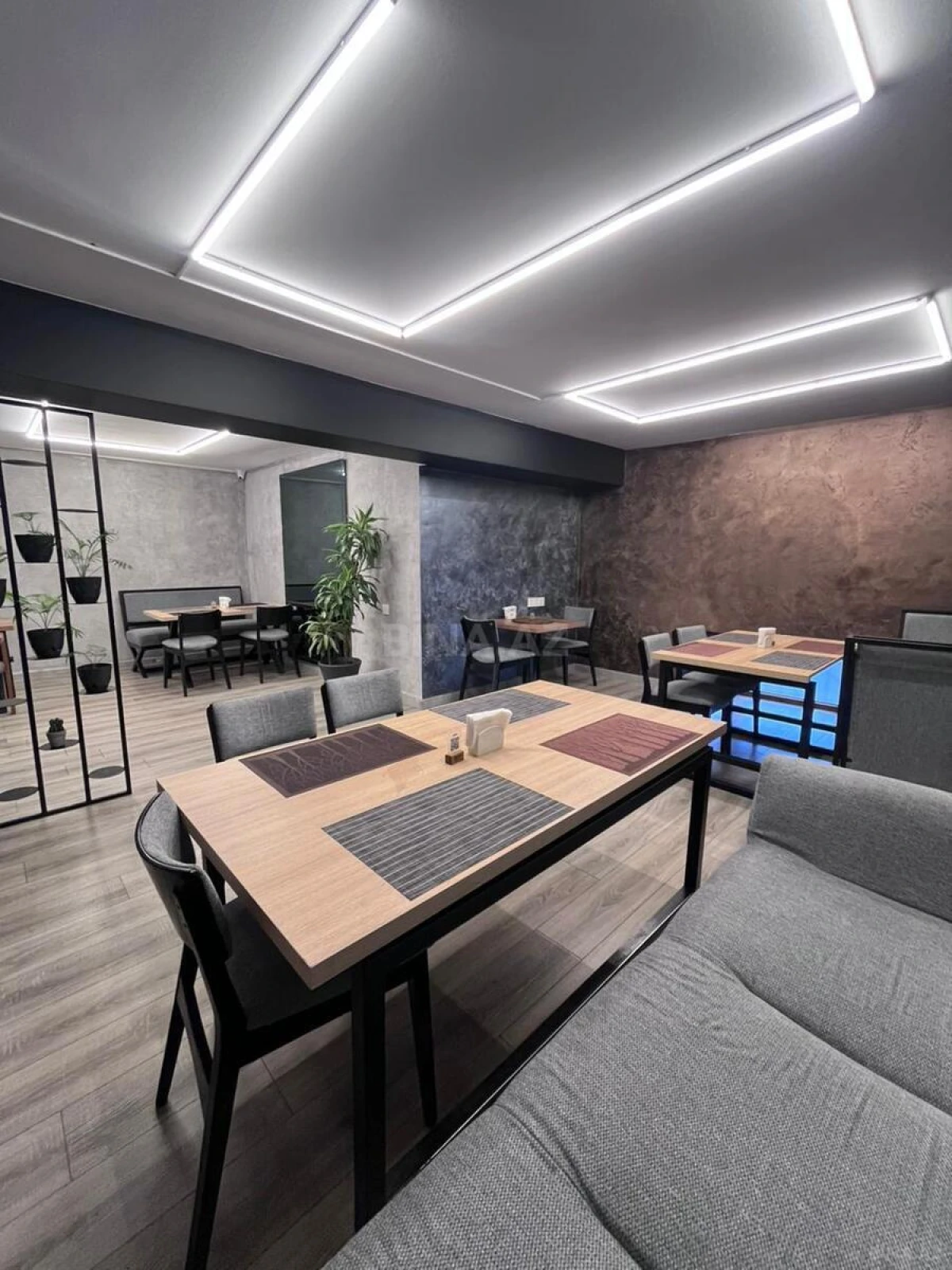 Kirayə verilir obyekt 260 m²