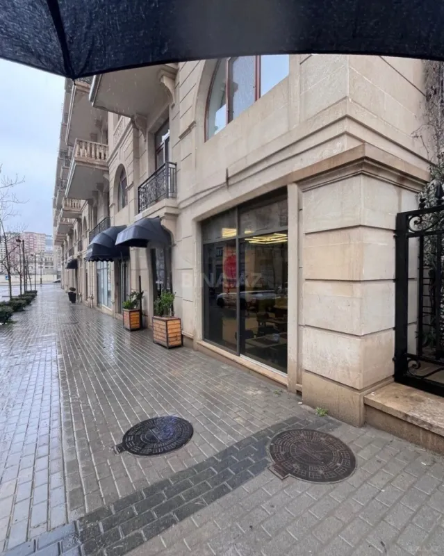 Kirayə verilir obyekt 260 m²