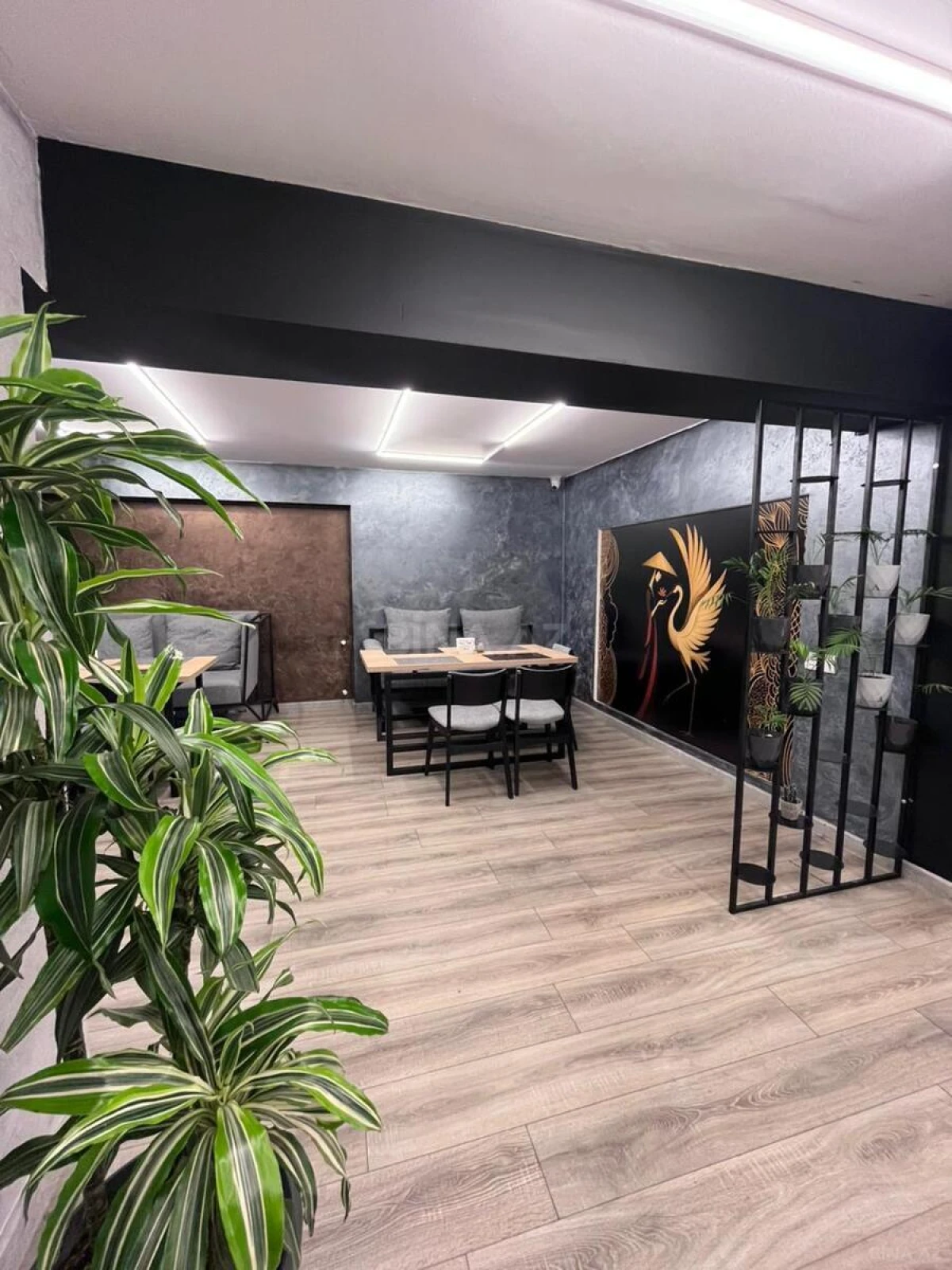 Kirayə verilir obyekt 260 m²