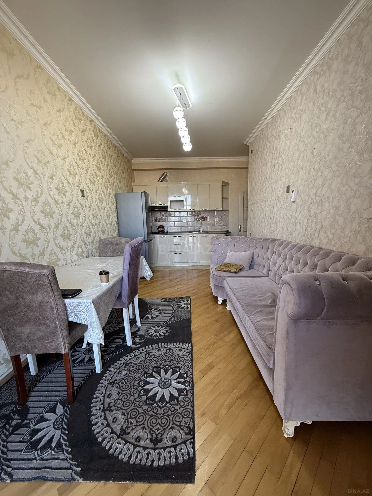 Kirayə verilir 2 otaqlı mənzil 70 m²