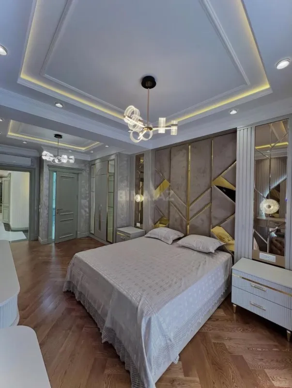 Kirayə verilir 3 otaqlı mənzil 145 m²