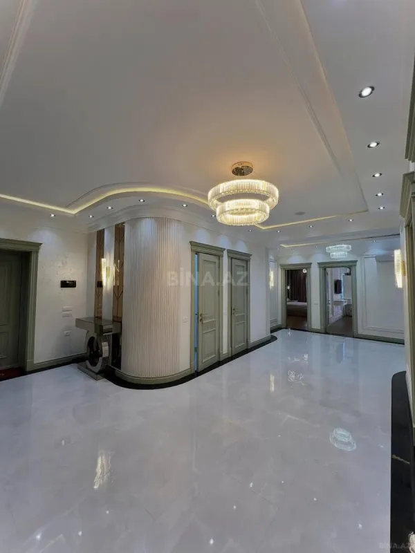 Kirayə verilir 3 otaqlı mənzil 145 m²