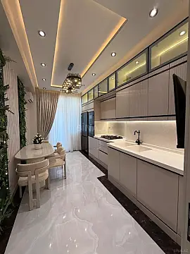 Kirayə verilir 3 otaqlı mənzil 145 m²