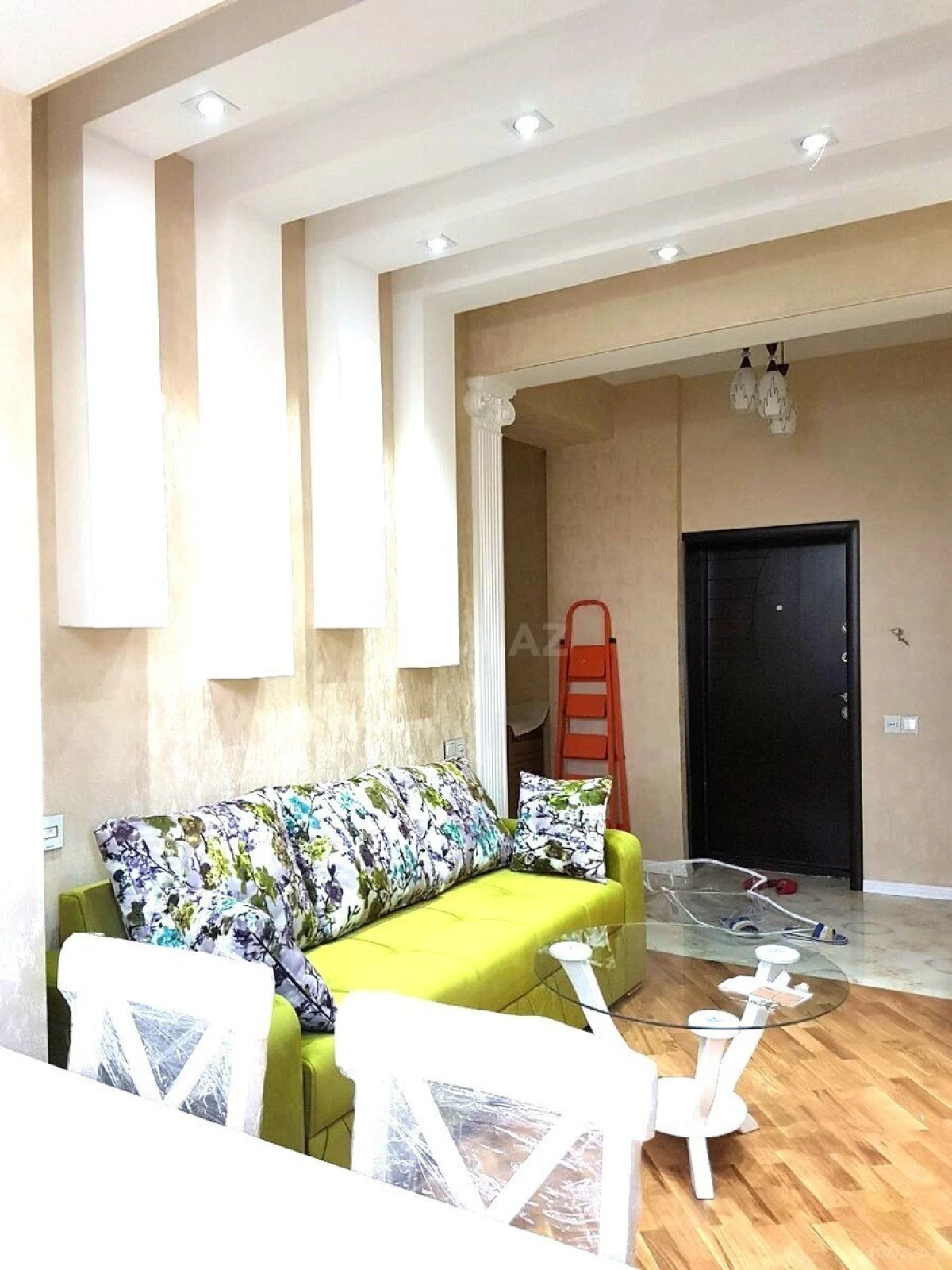 Kirayə verilir 2 otaqlı mənzil 55 m²