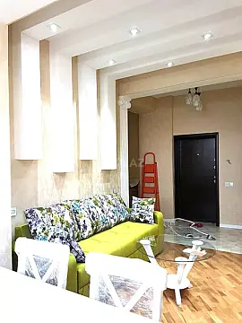 Kirayə verilir 2 otaqlı mənzil 55 m²