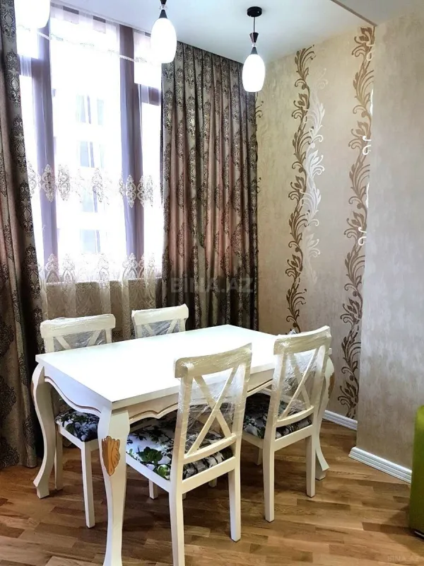 Kirayə verilir 2 otaqlı mənzil 55 m²