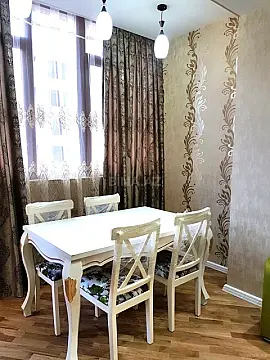 Kirayə verilir 2 otaqlı mənzil 55 m²