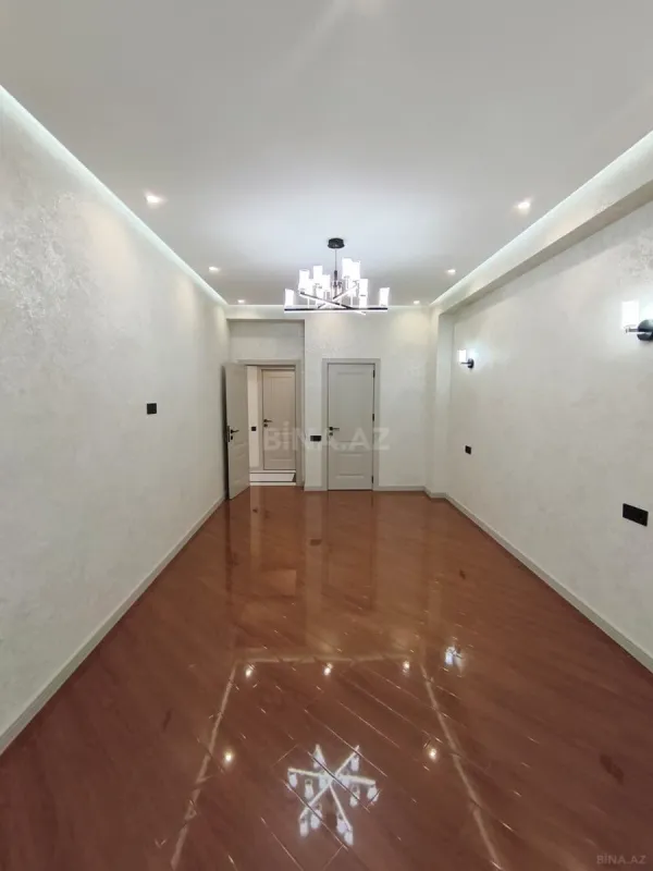Satılır 3 otaqlı mənzil 148 m²
