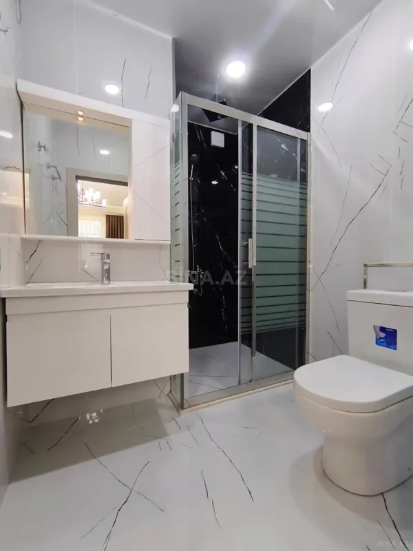 Satılır 3 otaqlı mənzil 148 m²