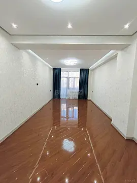 Satılır 3 otaqlı mənzil 148 m²