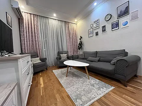 Kirayə verilir 2 otaqlı mənzil 75 m² — Bakı 2 otaq 75.00 m²