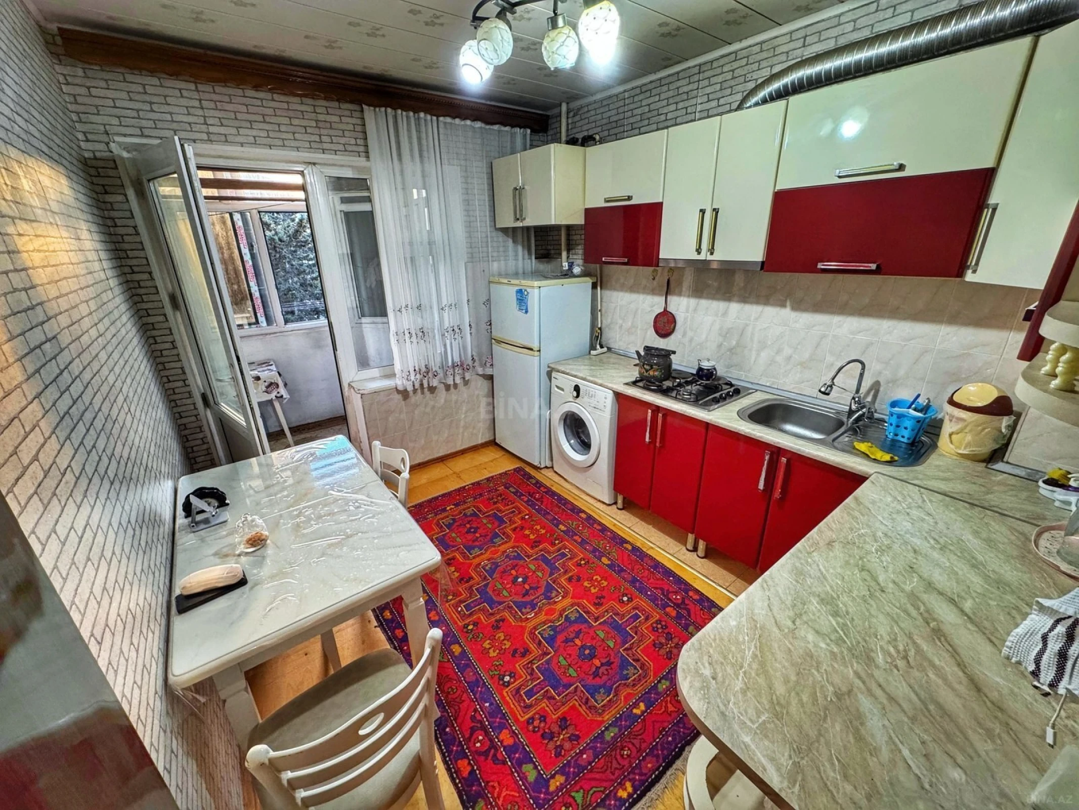 Satılır 3 otaqlı mənzil 90 m²