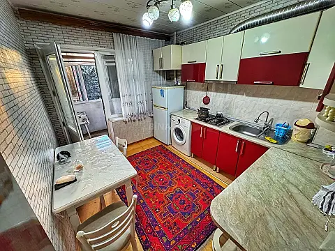 Satılır 3 otaqlı mənzil 90 m²