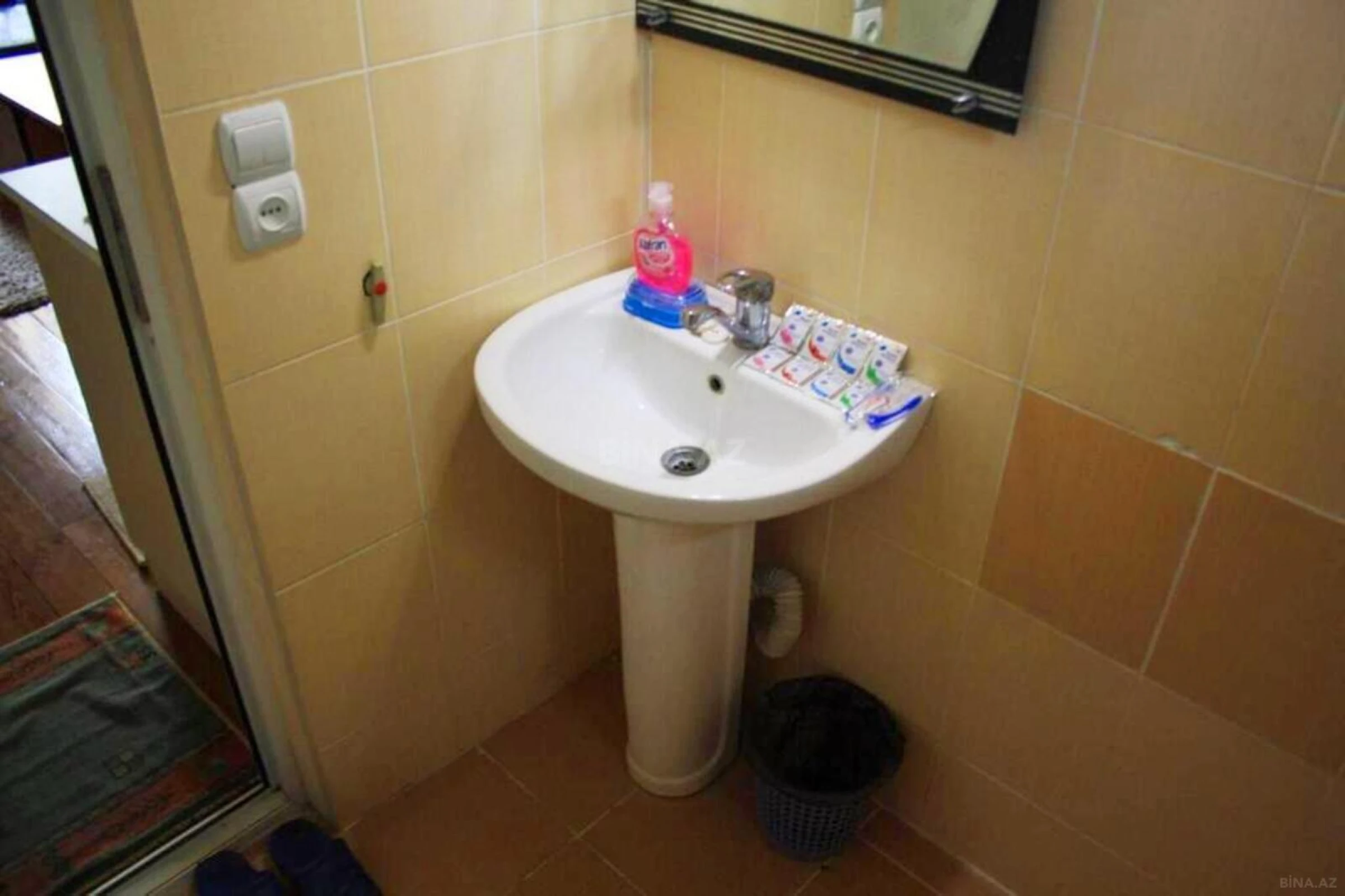 Kirayə verilir 2 otaqlı həyət evi 60 m²