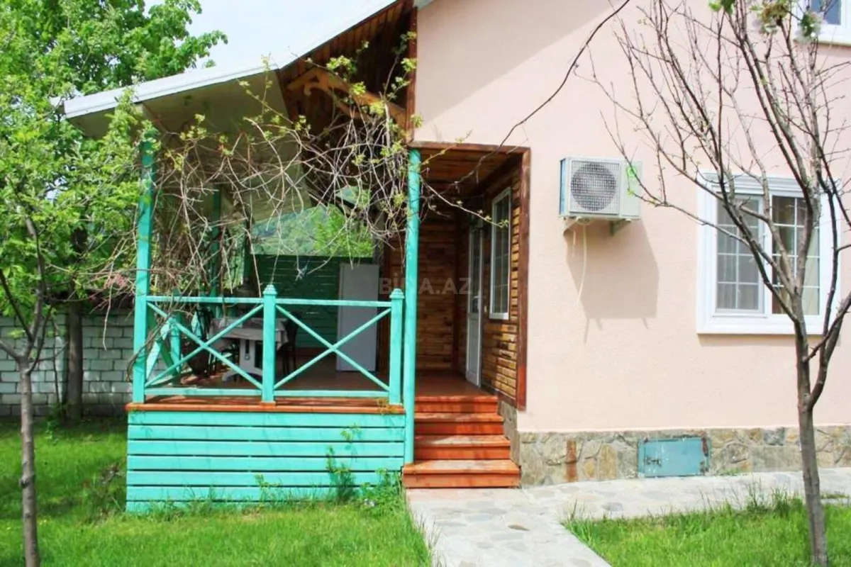 Kirayə verilir 2 otaqlı həyət evi 60 m²