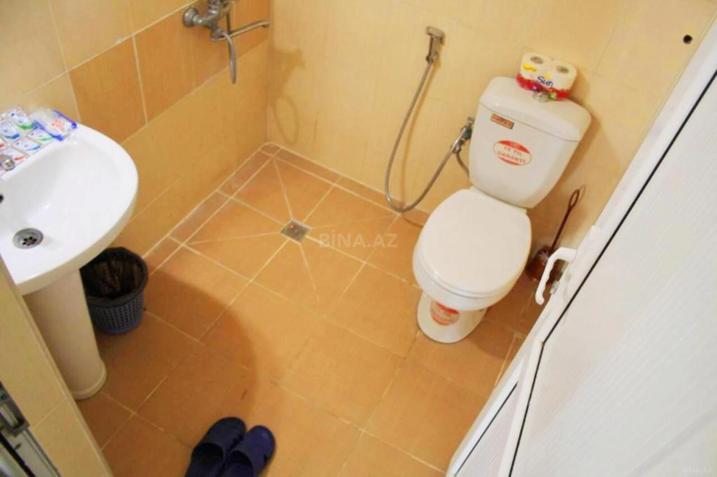 Kirayə verilir 2 otaqlı həyət evi 60 m²