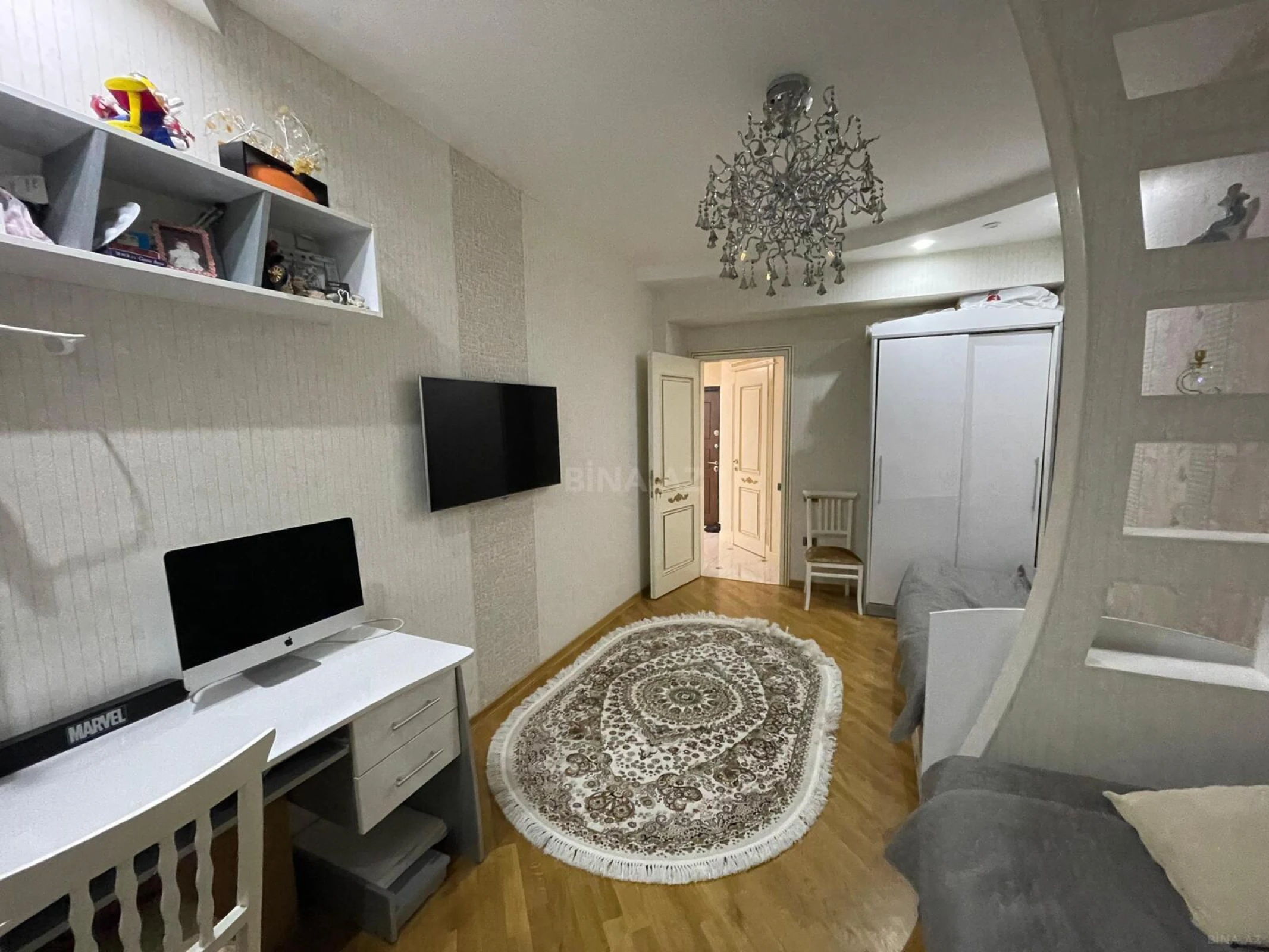 Satılır 3 otaqlı mənzil 105 m²