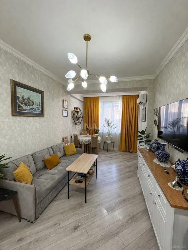 Kirayə verilir 2 otaqlı mənzil 60 m²