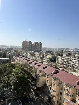 Satılır 3 otaqlı mənzil 125 m²