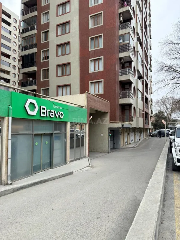 Satılır 3 otaqlı mənzil 125 m²