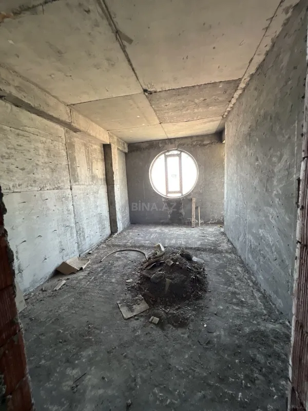 Satılır 3 otaqlı mənzil 125 m²