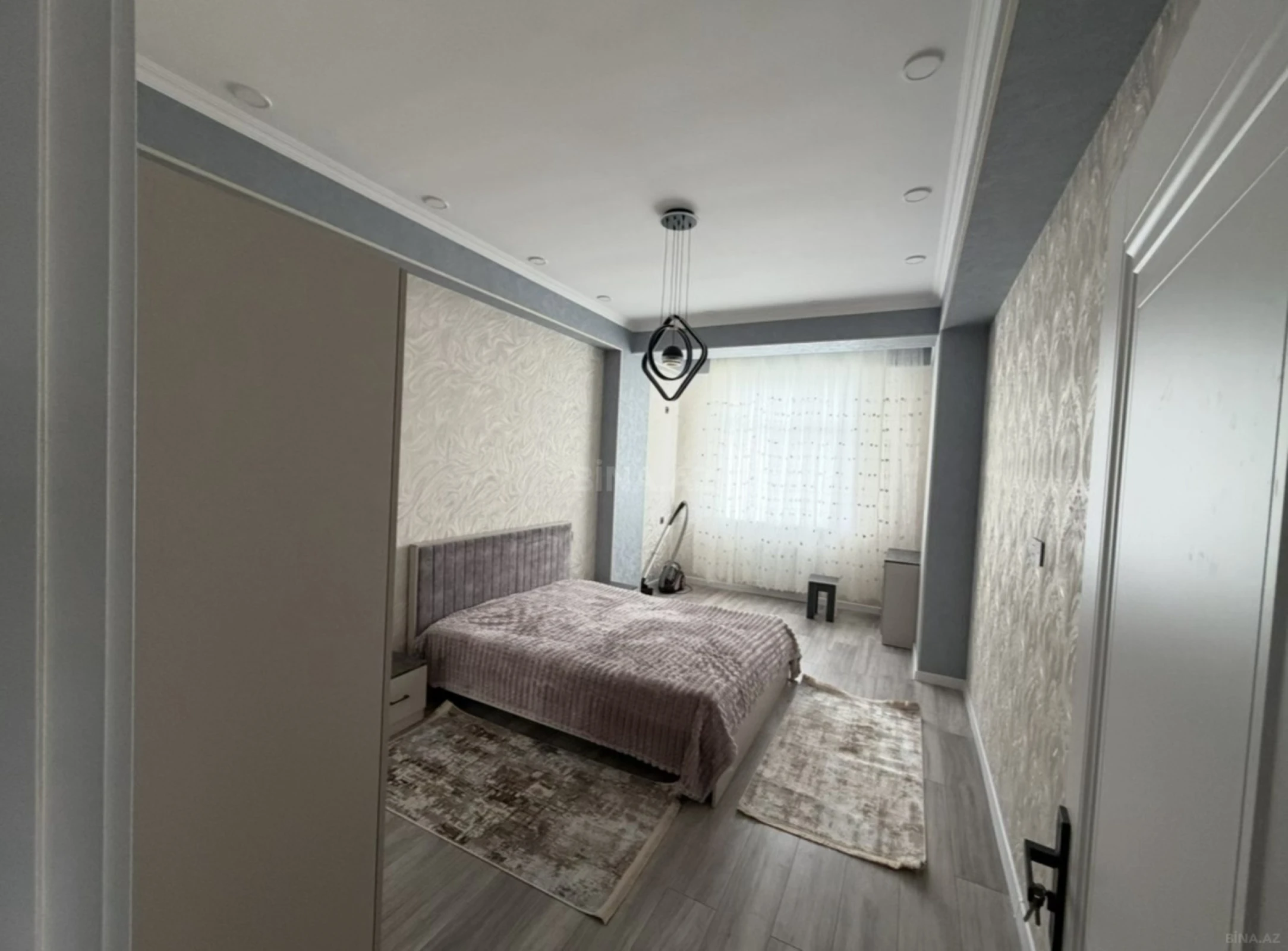 Kirayə verilir 3 otaqlı mənzil 105 m²