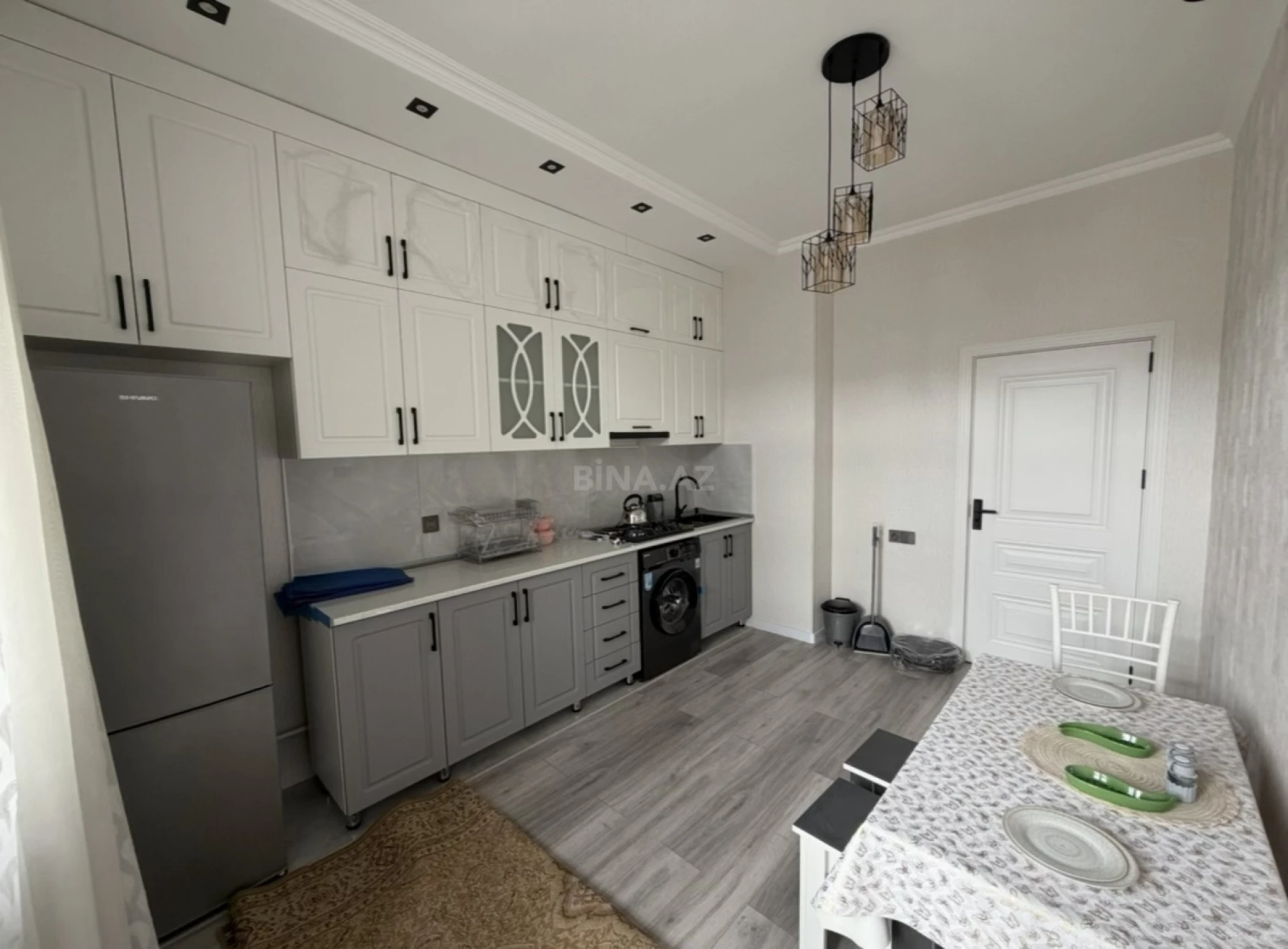 Kirayə verilir 3 otaqlı mənzil 105 m²