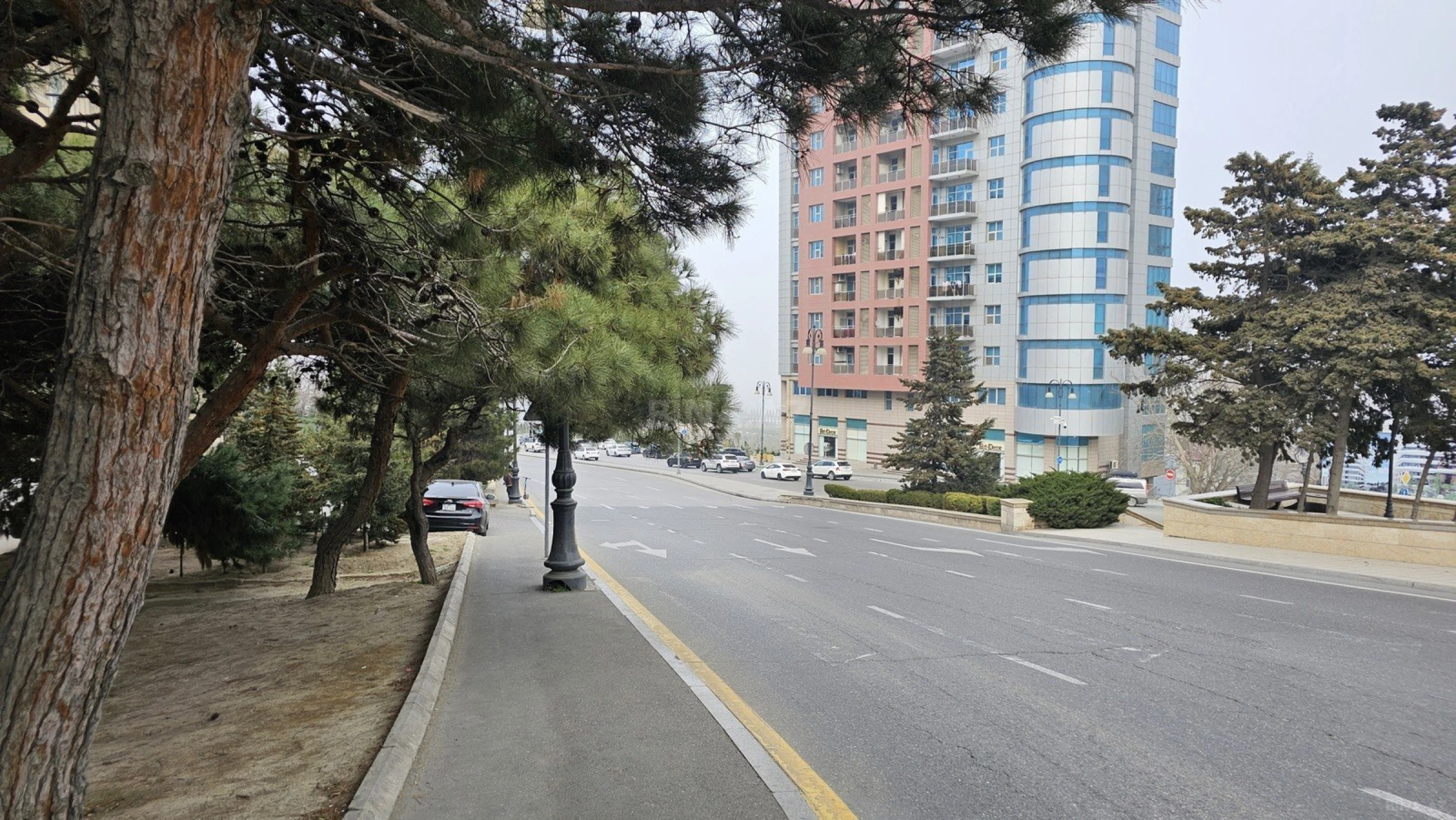 Kirayə verilir obyekt 140 m²