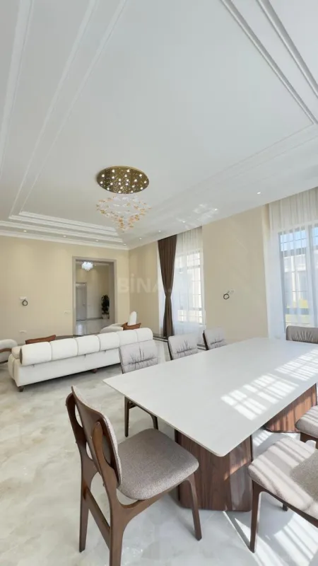 Satılır 7 otaqlı həyət evi 600 m²