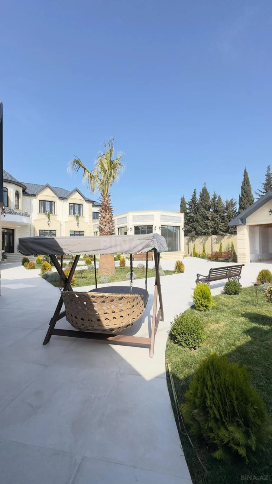 Satılır 7 otaqlı həyət evi 600 m²