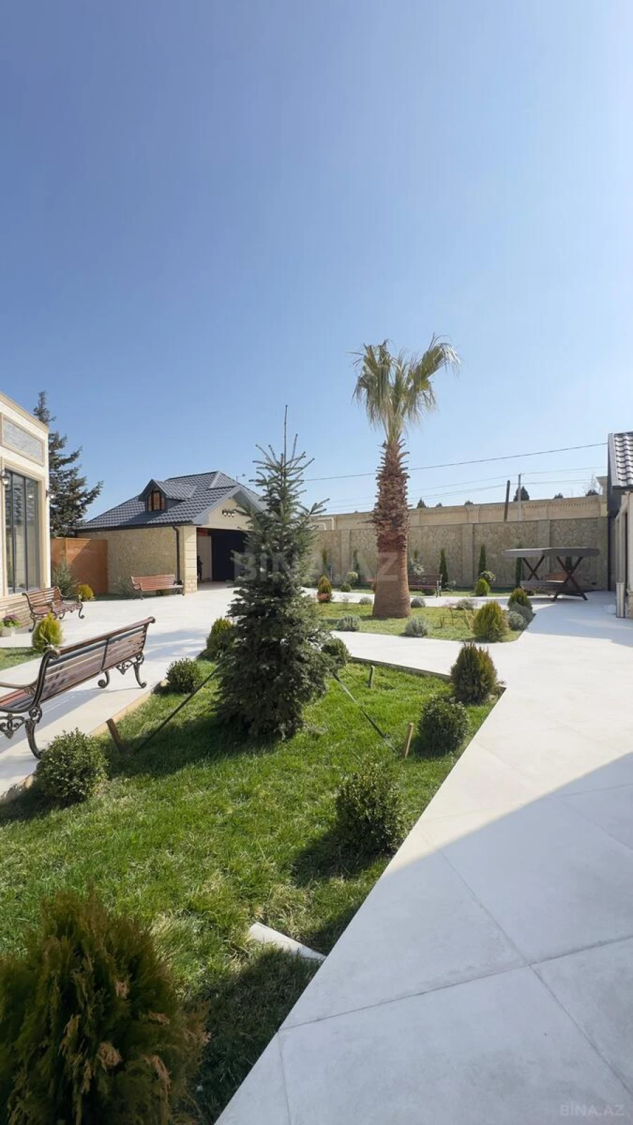 Satılır 7 otaqlı həyət evi 600 m²