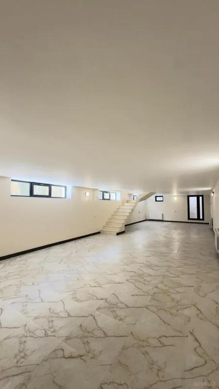 Satılır 7 otaqlı həyət evi 600 m²