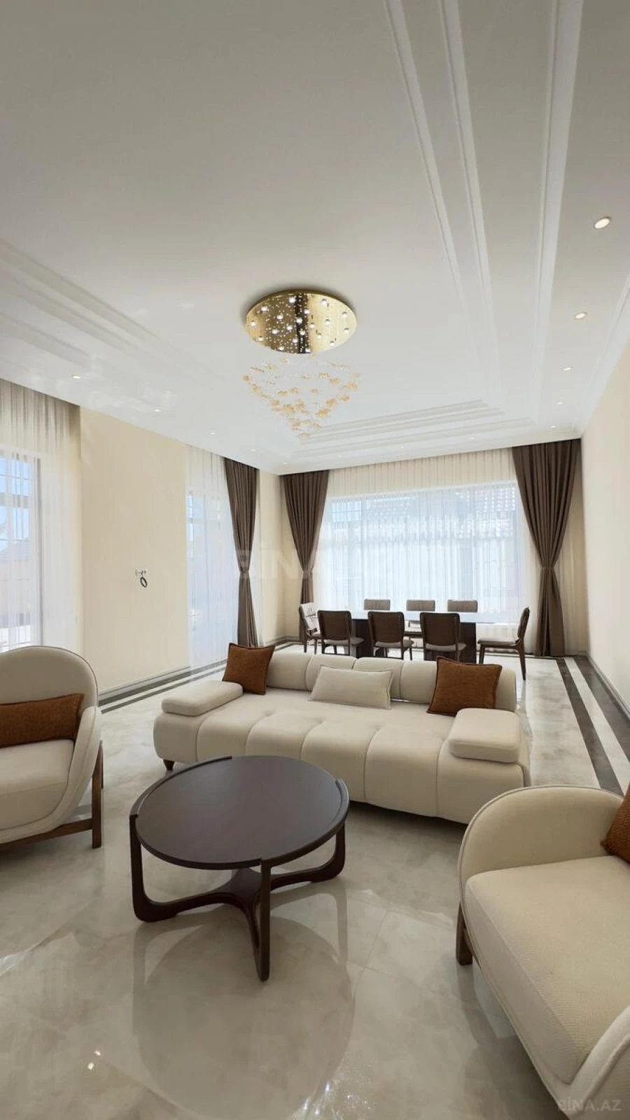 Satılır 7 otaqlı həyət evi 600 m²