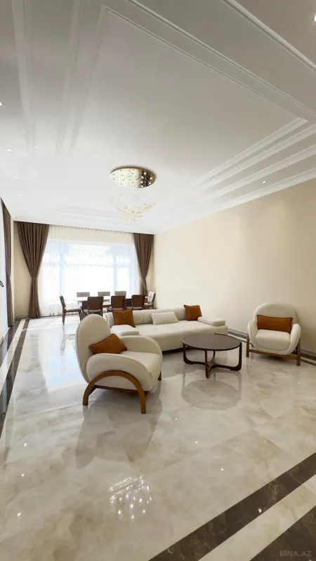 Satılır 7 otaqlı həyət evi 600 m²
