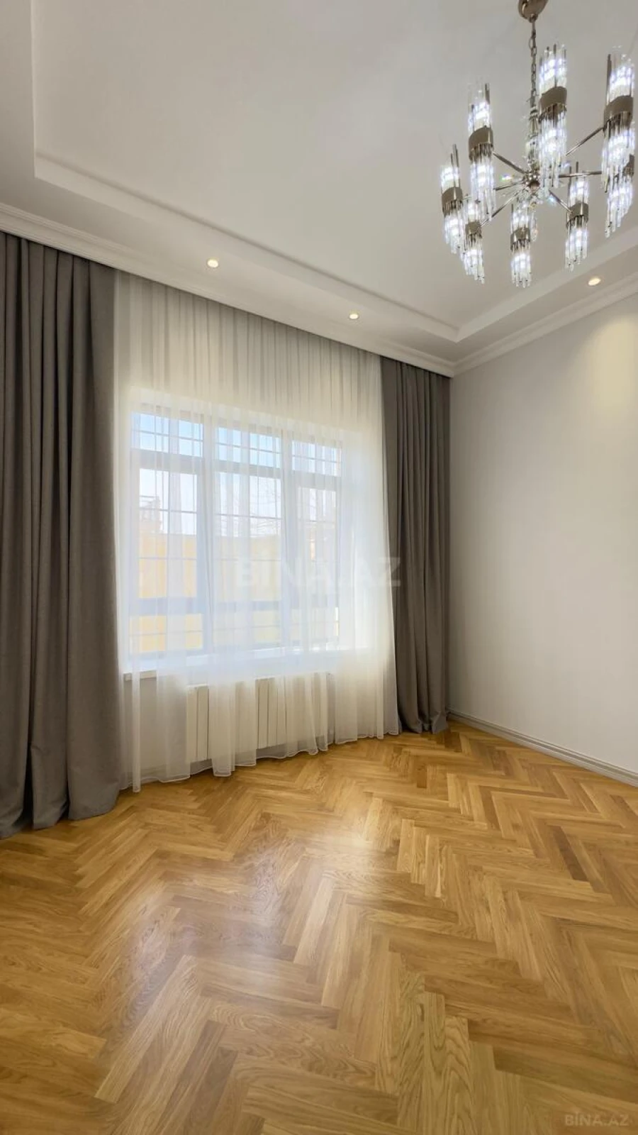 Satılır 7 otaqlı həyət evi 600 m²