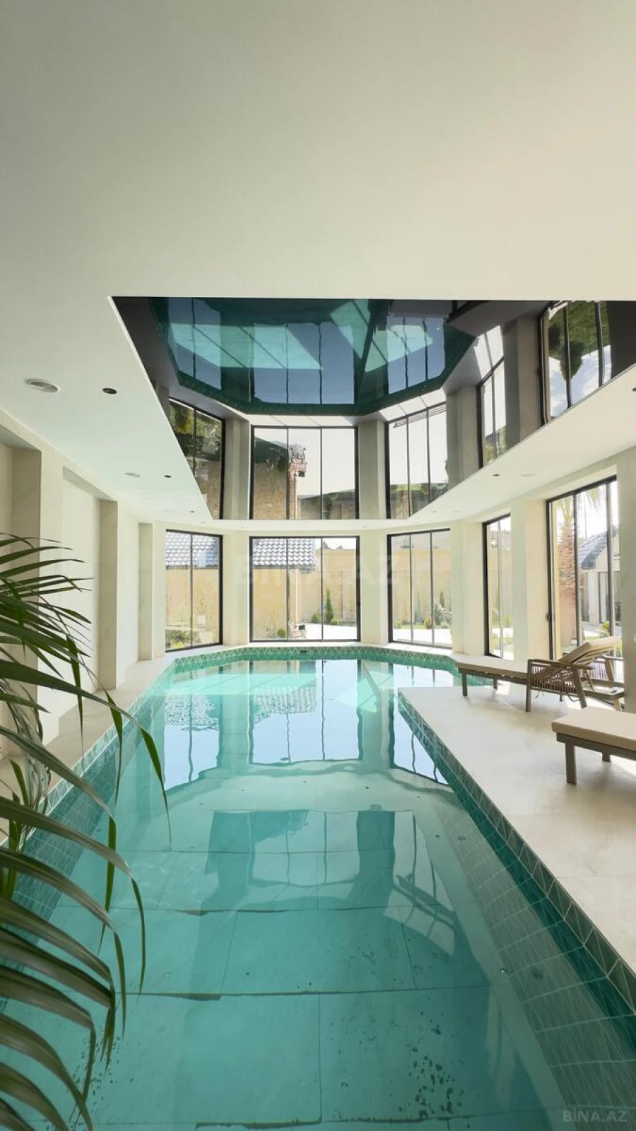 Satılır 7 otaqlı həyət evi 600 m²