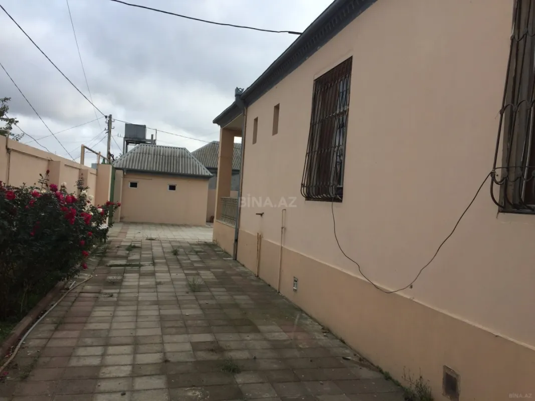 Satılır 4 otaqlı həyət evi 170 m²