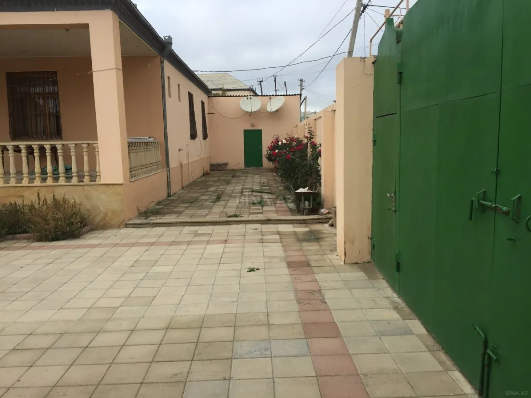 Satılır 4 otaqlı həyət evi 170 m²