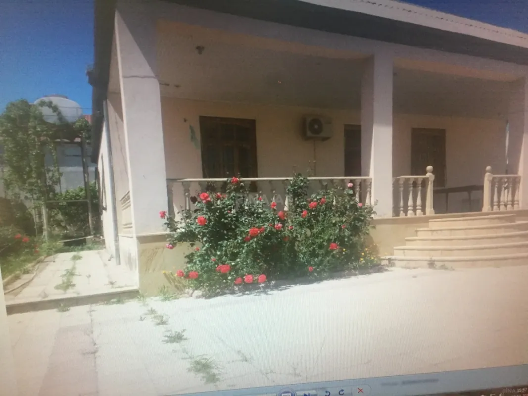 Satılır 4 otaqlı həyət evi 170 m²