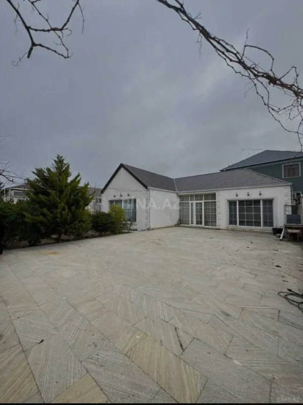 Satılır 4 otaqlı həyət evi 160 m²